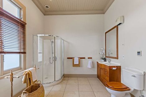 Photo of property in 92 Wood Street, Takaro, Palmerston North, 4410