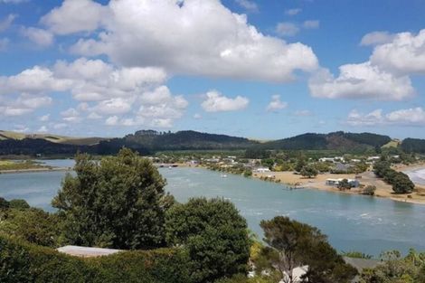 Photo of property in 3 Bush Point Road, Cable Bay, 0420