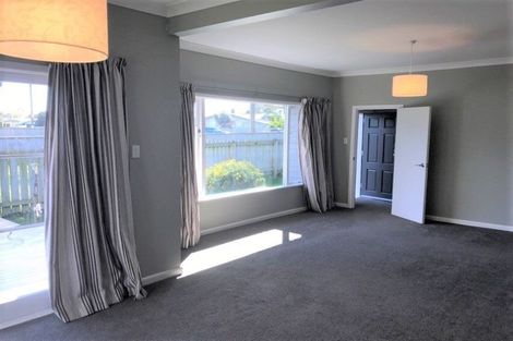 Photo of property in 2 Chambers Street, Napier South, Napier, 4110