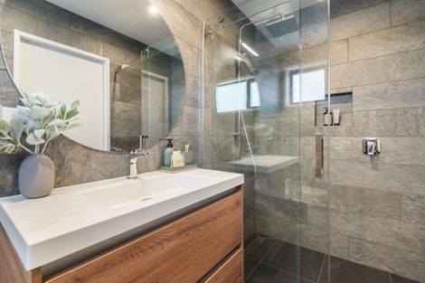 Photo of property in 7 Kauri Road, Birkenhead, Auckland, 0626