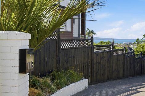 Photo of property in 2/11 Seaview Road, Castor Bay, Auckland, 0620