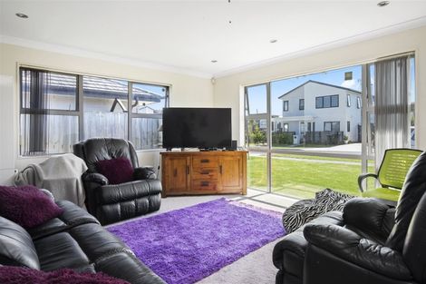 Photo of property in 18 Yatterina Avenue, Takanini, 2112