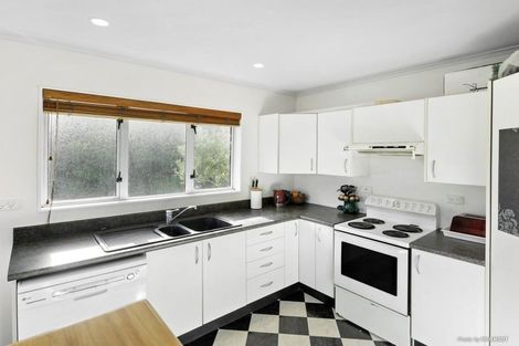 Photo of property in 13a Bristol Street, Island Bay, Wellington, 6023