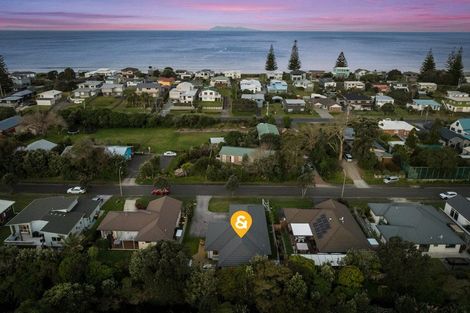 Photo of property in 15 Ian Place, Waihi Beach, 3611