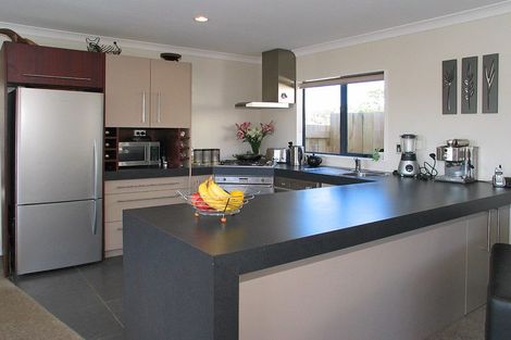 Photo of property in 24 Tarawera Road, Johnsonville, Wellington, 6037