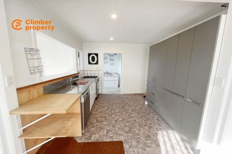 Photo of property in 4 Hepper Street, New Lynn, Auckland, 0600