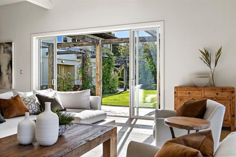 Photo of property in 5 Dysart Lane, Kumeu, 0891