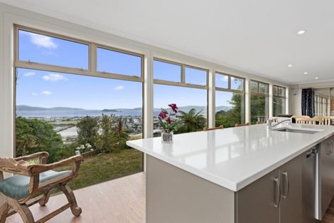 Photo of property in 11a Chestnut Grove, Maungaraki, Lower Hutt, 5010