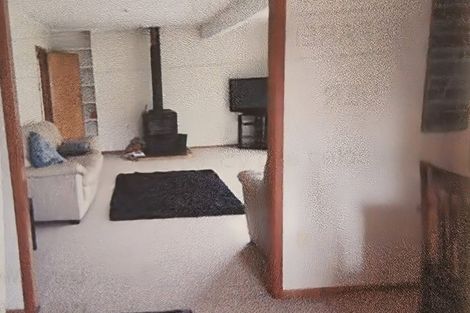 Photo of property in 10 Iona Street, Lawrence, 9532