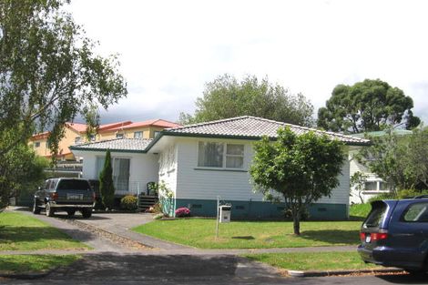 Photo of property in 13 Mayville Avenue, New Lynn, Auckland, 0600