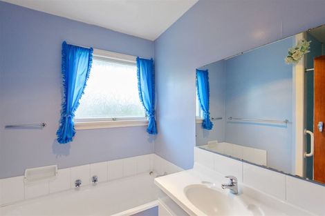 Photo of property in 12 Springmead Place, Hornby, Christchurch, 8042