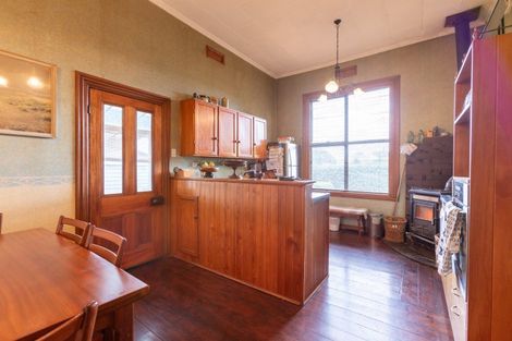 Photo of property in 36 Swinburn Street, Dannevirke, 4930