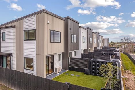 Photo of property in 11/48 Moire Road, Massey, Auckland, 0614