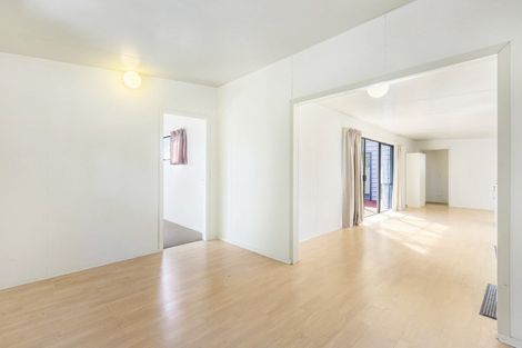 Photo of property in 98 Hanham Road, Kumeu, 0891