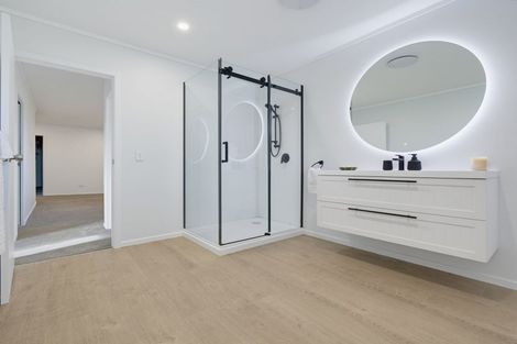 Photo of property in 6 Lee Road, Hannahs Bay, Rotorua, 3010