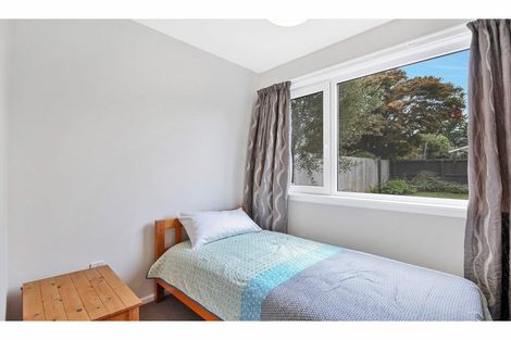 Photo of property in 5 Hawkswood Place, Avonhead, Christchurch, 8042