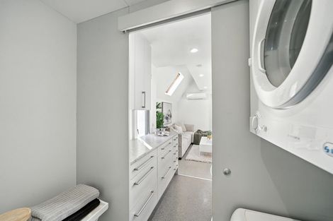 Photo of property in 2/31 Gloucester Street, Christchurch Central, Christchurch, 8013
