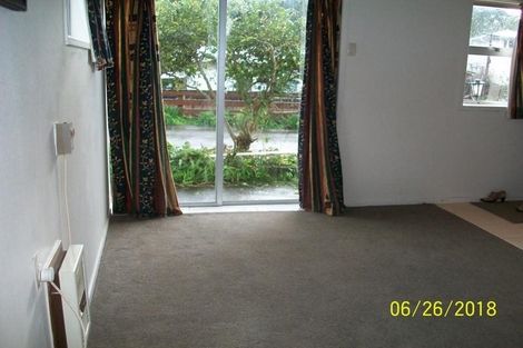 Photo of property in 40 Tomo Street, New Lynn, Auckland, 0600