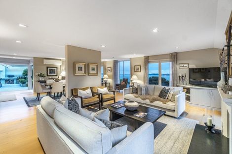 Photo of property in 2 Puriri Place, Sandspit, Warkworth, 0982