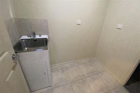 Photo of property in 471 Great South Road, Opaheke, Papakura, 2113