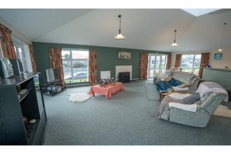 Photo of property in 93 Gimblett Street, Waikiwi, Invercargill, 9810