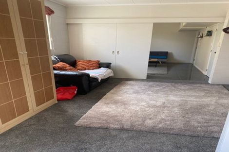 Photo of property in 60 Lynden Avenue, Hillcrest, Auckland, 0627