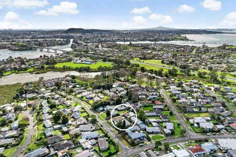 Photo of property in 5 Challinor Street, Pakuranga, Auckland, 2010