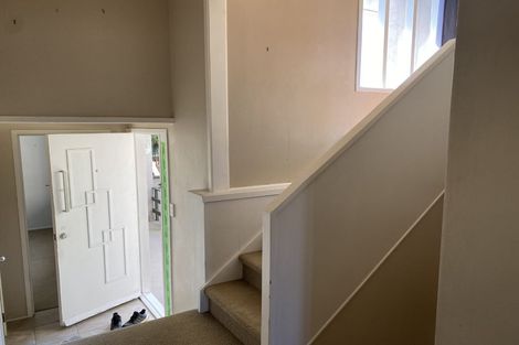 Photo of property in 2/32 Prince Regent Drive, Half Moon Bay, Auckland, 2012