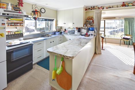 Photo of property in 10 Black Peak Road, Omarama, 9412