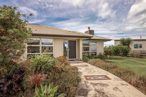 Photo of property in 6 Elley Drive, Carters Beach, Westport, 7825
