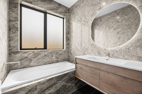 Photo of property in 30 Bannockburn Road, Opaheke, 2113