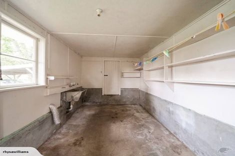 Photo of property in 60 Glenpark Avenue, Frankleigh Park, New Plymouth, 4310