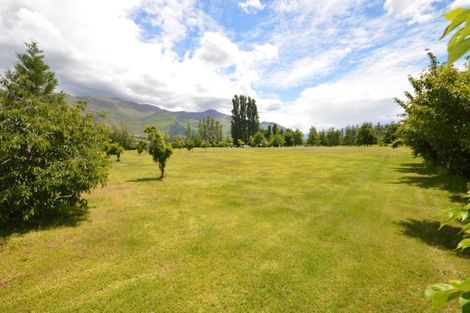 Photo of property in 9 Mountain View Drive, Wanaka, 9382