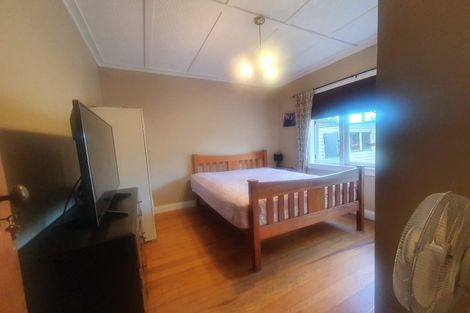 Photo of property in 30 Tahi Terrace, Glen Eden, Auckland, 0602