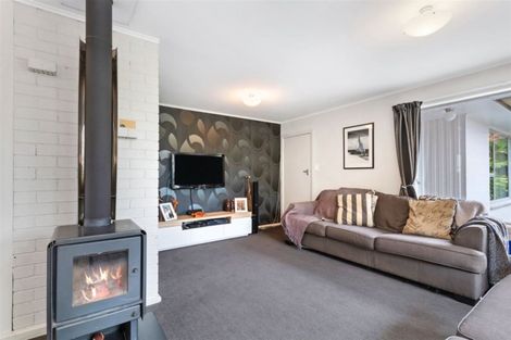 Photo of property in 49 Kathleen Crescent, Hornby, Christchurch, 8042