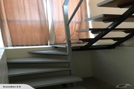 Photo of property in 1/46 John Dee Crescent, Red Beach, 0932