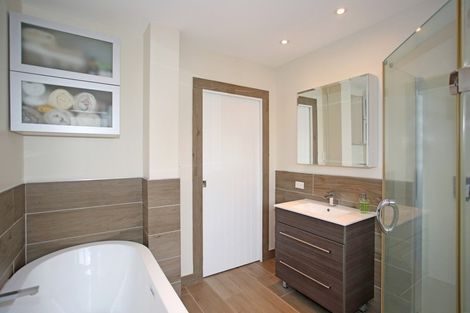 Photo of property in 10 Coulthard Terrace, Opaheke, Papakura, 2113