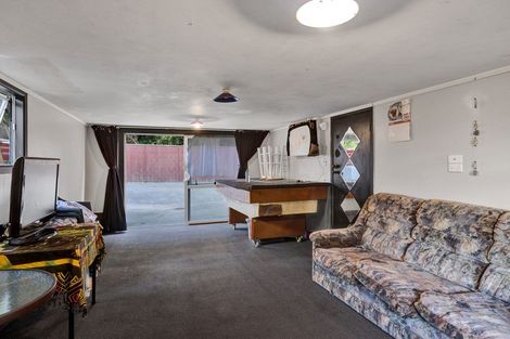 Photo of property in 11 Fairfield Road, Hawera, 4610