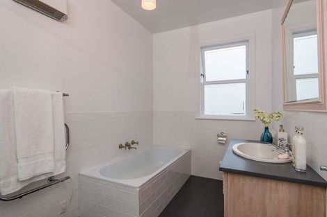 Photo of property in 7a Cottleville Terrace, Thorndon, Wellington, 6011