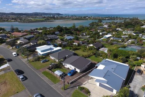 Photo of property in 19 Moffat Road, Red Beach, 0932