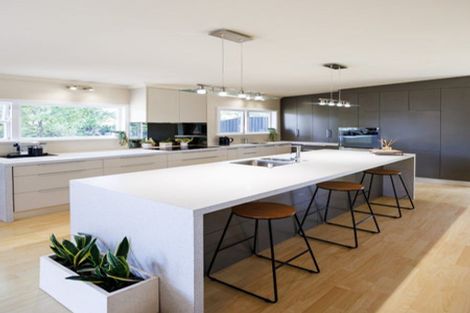 Photo of property in 12 Kent Crescent, Awapuni, Palmerston North, 4412