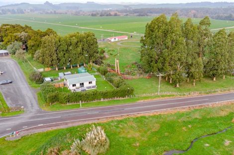 Photo of property in 341 Maharahara Road, Dannevirke, 4972