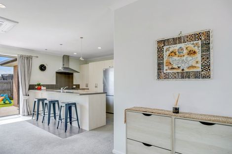 Photo of property in 4 Mooring Close, Haruru, 0204