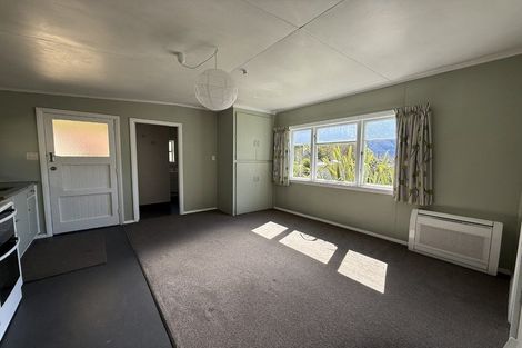 Photo of property in 27 Main Road, Havelock, 7100