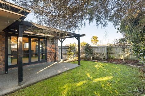 Photo of property in 6 Galea Grove, Kelvin Grove, Palmerston North, 4414