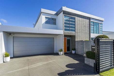 Photo of property in 41 Winchester Street, Merivale, Christchurch, 8014
