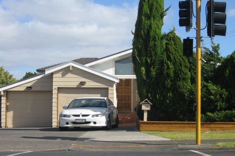 Photo of property in 1/32 Manuka Road, Glenfield, Auckland, 0629