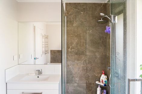 Photo of property in 23 Mcdonnell Road, Arrowtown, 9302