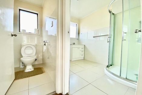 Photo of property in 41 Sharland Avenue, Manurewa, Auckland, 2102