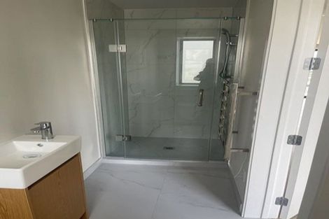 Photo of property in 1 Lemon Tree Lane, Flat Bush, 2019